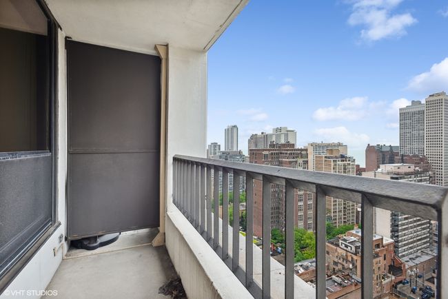 APT-17F - 1030 N State St, Home with 0 bedrooms, 1 bathrooms and null parking in Chicago IL | Image 8