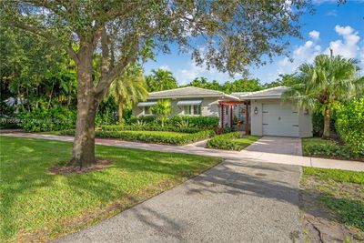 4921 Riviera Dr, House other with 3 bedrooms, 3 bathrooms and null parking in Coral Gables FL | Image 1