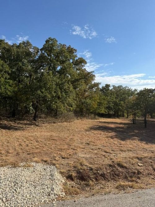 186 Cherokee Trl, Nocona, TX, 76255-9792 | Card Image