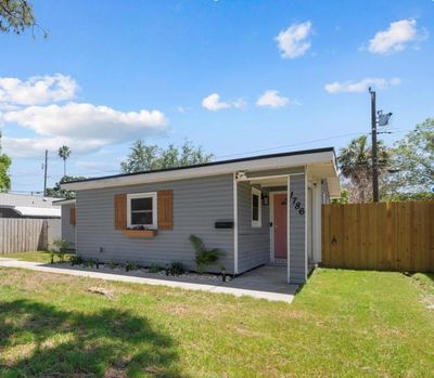 1786 New Hampshire Avenue Ne, House other with 2 bedrooms, 1 bathrooms and null parking in Saint Petersburg FL | Image 1