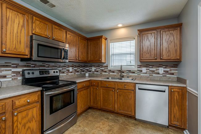 101 Olivia Dr, House other with 4 bedrooms, 3 bathrooms and null parking in Nicholasville KY | Image 10