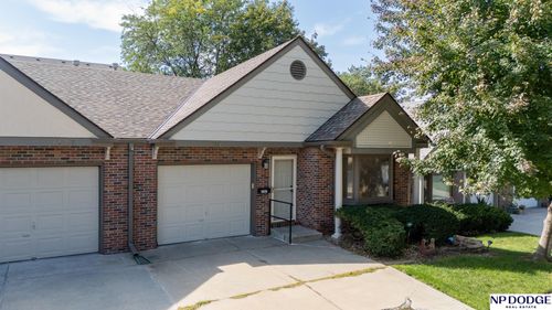 7117 Stony Ridge Rd, Lincoln, NE, 68507-2190 | Card Image