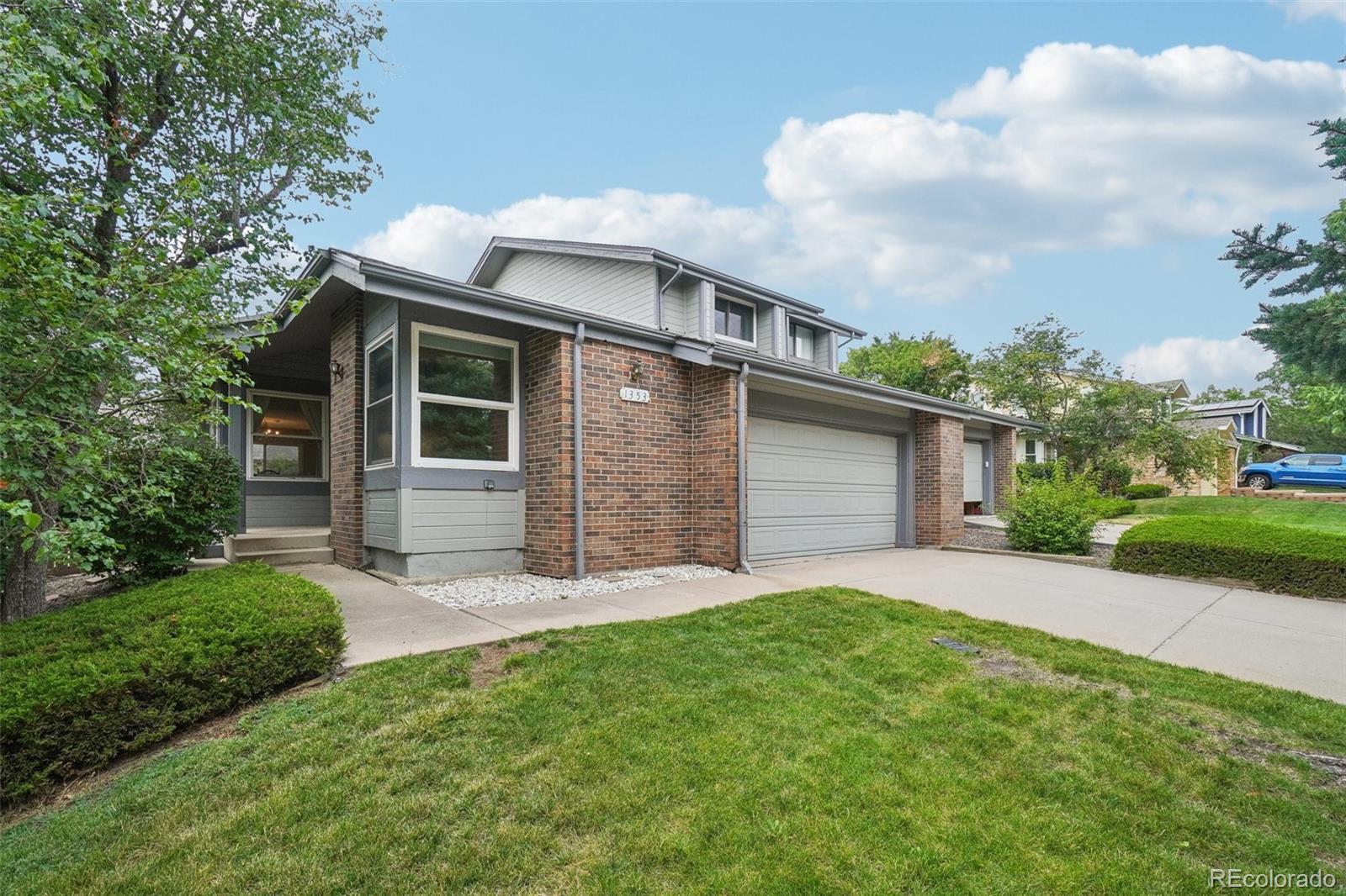 Briar Cir, Highlands Ranch, CO 80126