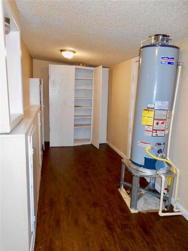 1025 E Chaffin St, House other with 3 bedrooms, 2 bathrooms and null parking in Sherman TX | Image 16