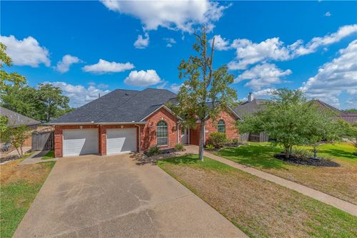 305 Stoney Hills Ct, College Station, TX, 77845-1916 | Card Image