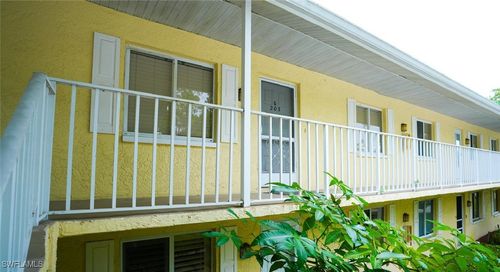 apt-g203-3451 County Barn Rd, NAPLES, FL, 34112-7435 | Card Image