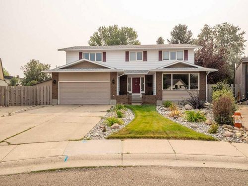 39 Eton Rd W, Lethbridge, AB, T1K4T9 | Card Image