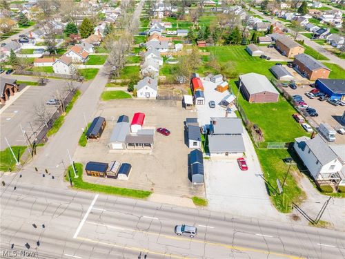 4202 Lincoln Way E, Massillon, OH, 44646-3350 | Card Image