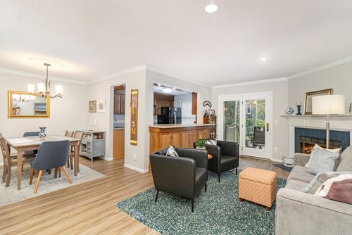 7525 W 110th St, Bloomington, MN, 55438-2376 | Card Image