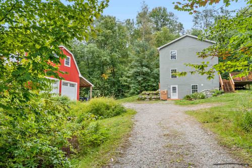 176 Pioneer Road, Hinesburg, VT, 05461 | Card Image