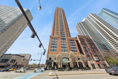 2603 - 1160 S Michigan Avenue, Condo with 2 bedrooms, 2 bathrooms and 1 parking in Chicago IL | Image 1