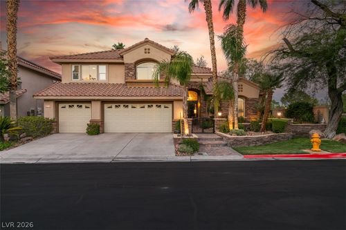 2016 Aspen Oak St, Las Vegas, NV, 89134-6735 | Card Image