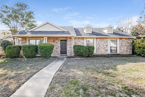 2817 Carnaby Ln, Flower Mound, TX, 75028-1521 | Card Image