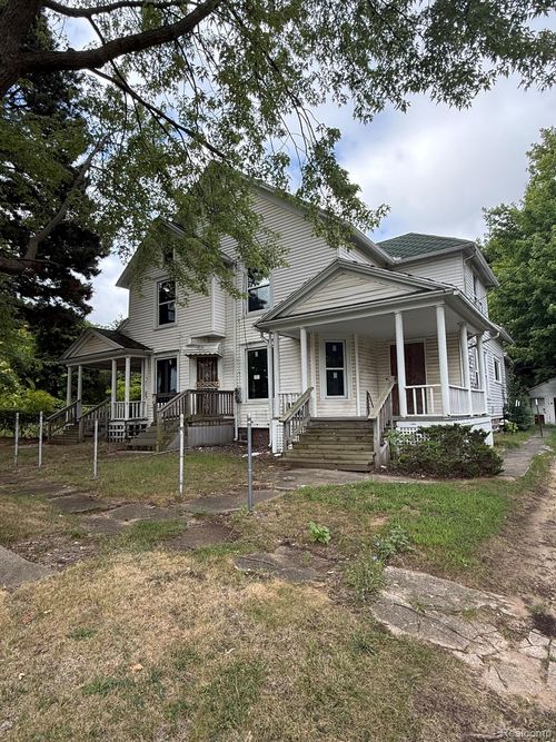 1028 Oak St, Flint, MI, 48503-3621 | Card Image