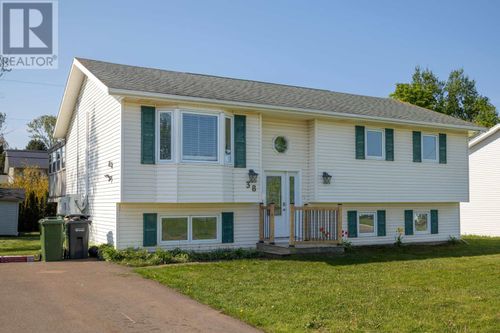 38 Glenthorn Ave, Charlottetown, PE, C1A9B5 | Card Image