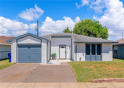 2329 Vialoux Dr, Corpus Christi, TX, 78418-5431 | Card Image