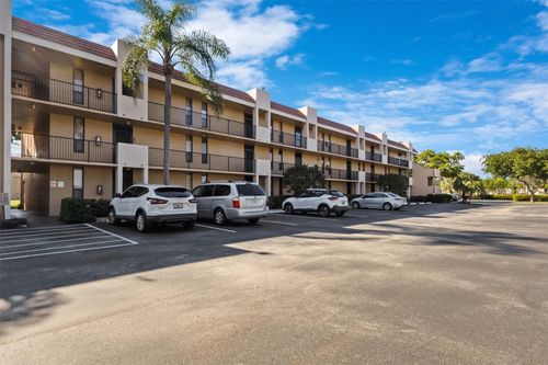 205-5717 Coral Lake Dr, Margate, FL, 33063-5850 | Card Image