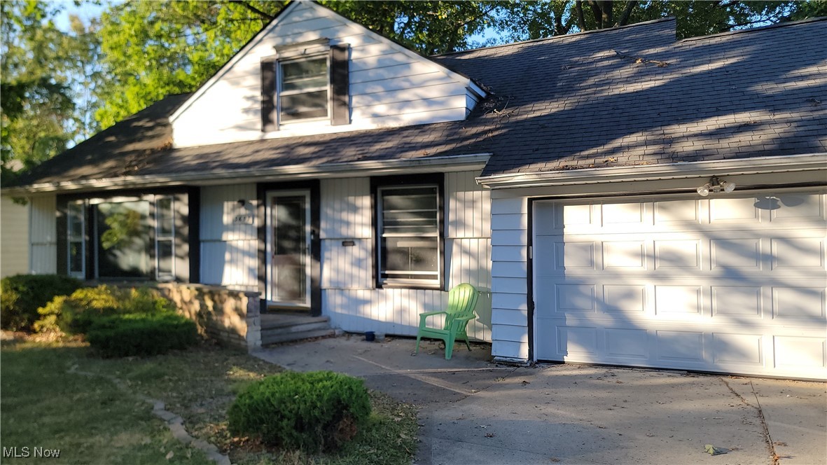 Brinkmore Rd, Cleveland, OH 44121