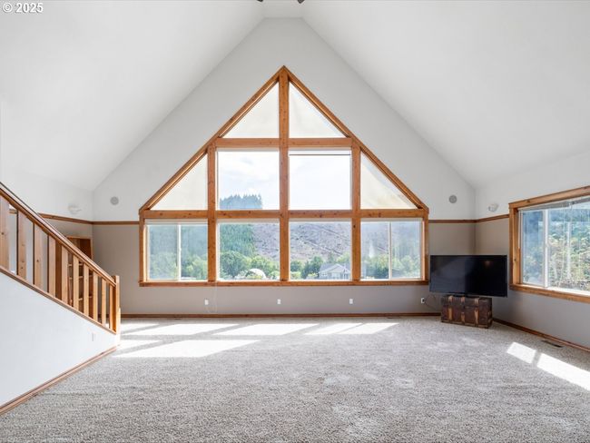 33678 Marys River Estates Rd, House other with 5 bedrooms, 3 bathrooms and 2 parking in Philomath OR | Image 16