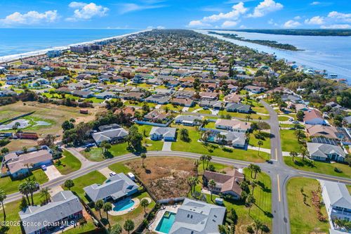 11 Seabridge Dr, Ormond Beach, FL, 32176-2199 | Card Image