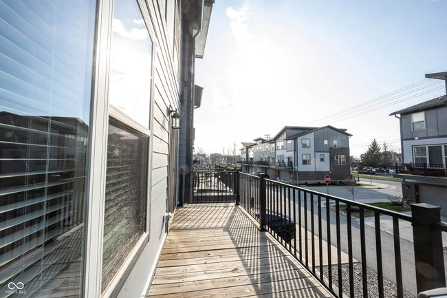 8194 Bostic Ct, Townhouse with 3 bedrooms, 4 bathrooms and null parking in Fishers IN | Image 52