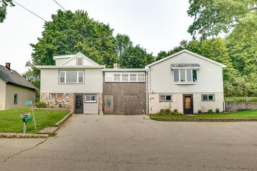 W345S10334 Wambold Road, Eagle, WI, 53149 | Card Image