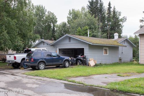 4904 Cambridge Way, Anchorage, AK, 99503-7016 | Card Image
