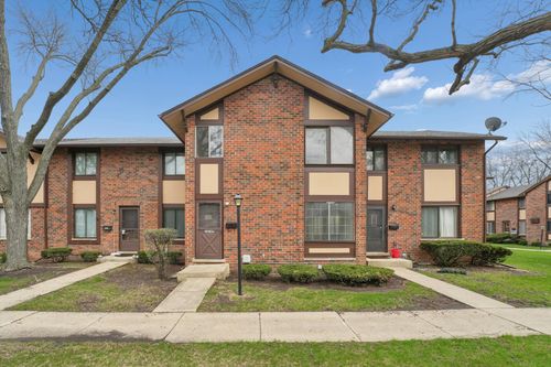 1S127 Stratford Ln, Villa Park, IL, 60181-3652 | Card Image