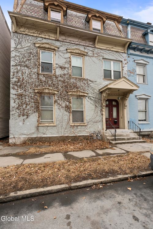 551 2nd Ave, Troy, NY, 12182-2624 | Card Image