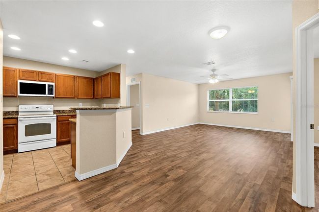 BLDG-7J - 4600 E Moody Blvd, Condo with 2 bedrooms, 2 bathrooms and null parking in BUNNELL FL | Image 4