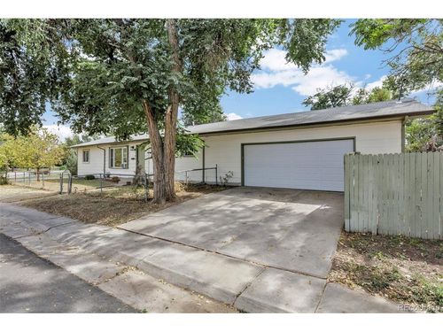 9190 E 19th Ave, Aurora, CO, 80010-1806 | Card Image