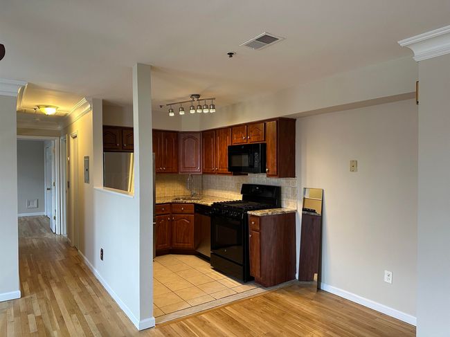APT-13 - 401 Bergenline Ave, House other with 2 bedrooms, 1 bathrooms and null parking in Union City NJ | Image 8