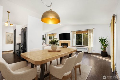 apt-931-1235 Sw 132nd Ln, Burien, WA, 98146-4017 | Card Image