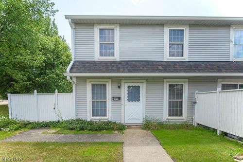 310b-20325 Williamsburg Ct, Middleburg Heights, OH, 44130-2450 | Card Image