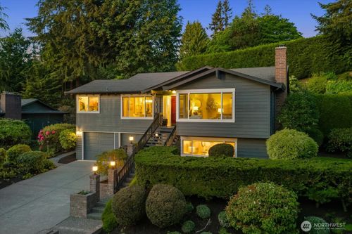 18107 85th Pl W, Edmonds, WA, 98026-5303 | Card Image