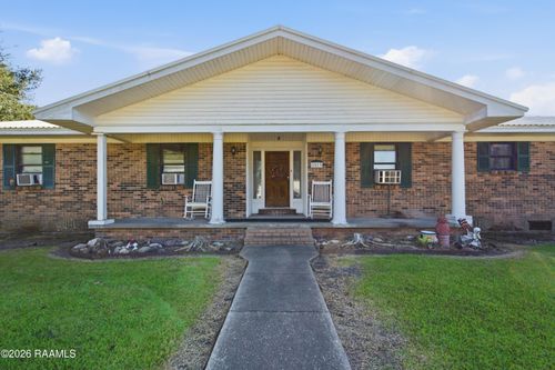 2513 Curtis Dr, New Iberia, LA, 70560-7068 | Card Image