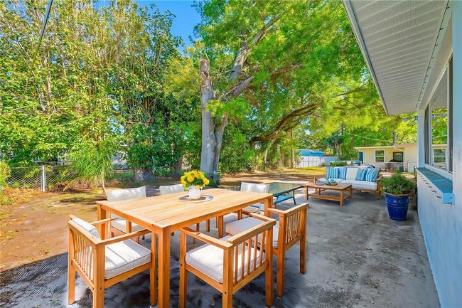 Back Patio area (Virtually Staged) | Image 27