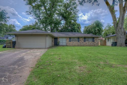 1212 Martha Dr, Bossier City, LA, 71112-5118 | Card Image
