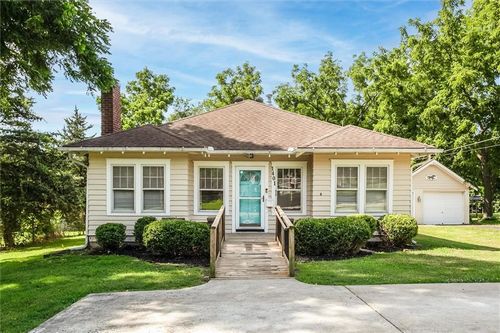 1401 E Mechanic Ave, Independence, MO, 64050-3311 | Card Image