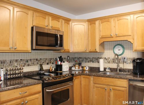 1101-1101 Cromwell Hills Dr, Cromwell, CT, 06416-1840 | Card Image