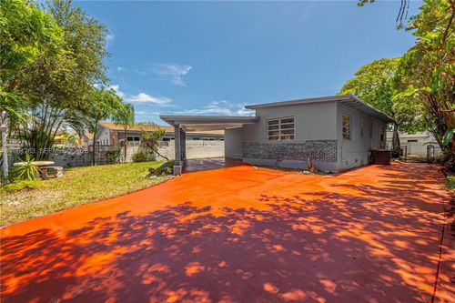 1777 N 17th Ct, Hollywood, FL, 33020-2819 | Card Image