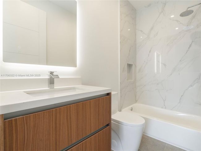734 14 Th Ave, Townhouse with 4 bedrooms, 4 bathrooms and null parking in Fort Lauderdale FL | Image 22