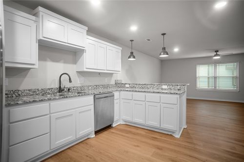 1986 N Bourbon Dr, Fayetteville, AR, 72703-2453 | Card Image