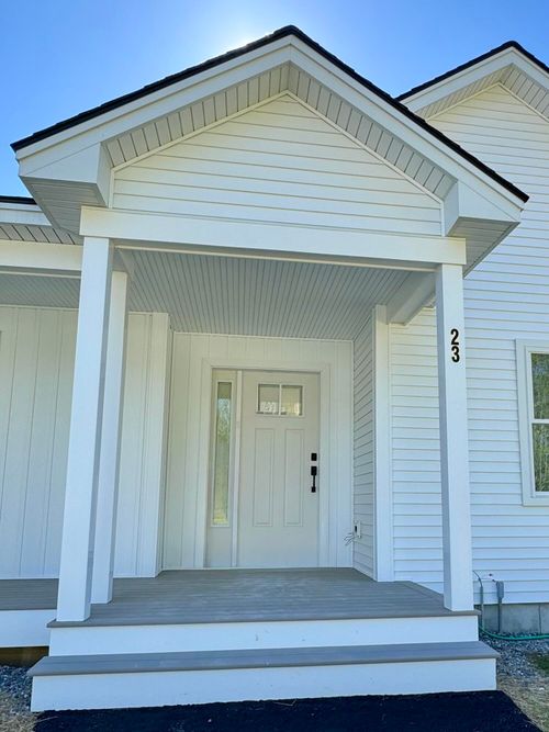 23 Forest Glen Lane, Topsham, ME, 04086 | Card Image