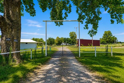 18699 Grayson Blvd, Henryetta, OK, 74437-7321 | Card Image