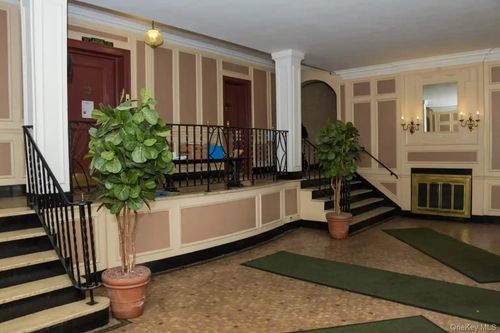 apt-5e-78-14 Austin St, Forest Hills, NY, 11375-6119 | Card Image