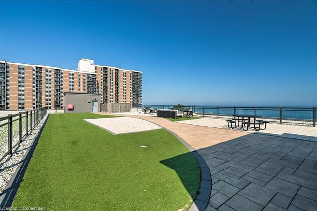 404 - 35 Southshore Cres, House attached with 2 bedrooms, 2 bathrooms and 2 parking in Stoney Creek ON | Image 20