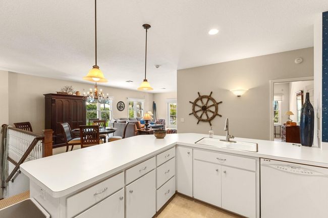 104 77 Th St, House other with 2 bedrooms, 2 bathrooms and null parking in HOLMES BEACH FL | Image 12