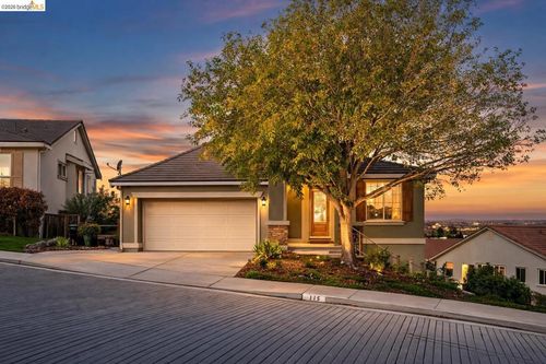 115 Delta Vista Ln, Pittsburg, CA, 94565-4316 | Card Image