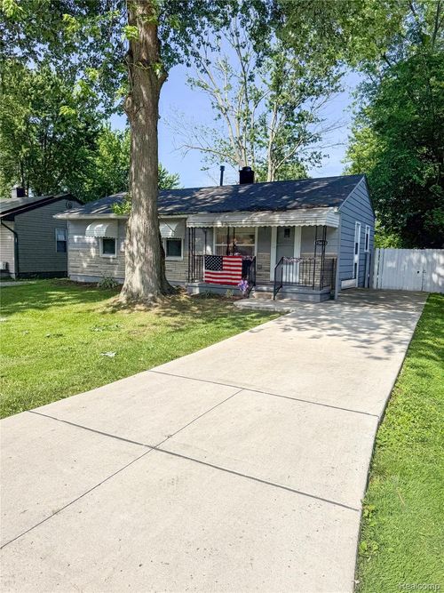 15684 Mcguire St, Taylor, MI, 48180-5008 | Card Image